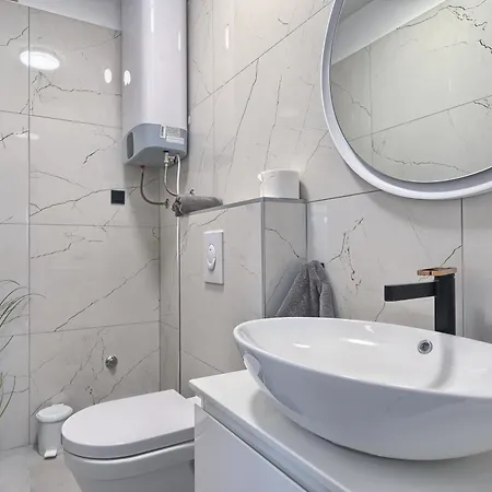 Franc 1 Apartment