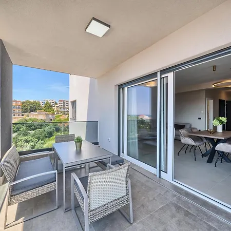 Apartment Franc 1